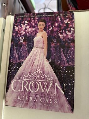 The Crown by Kiera Cass - Pink Lilac Book Cover